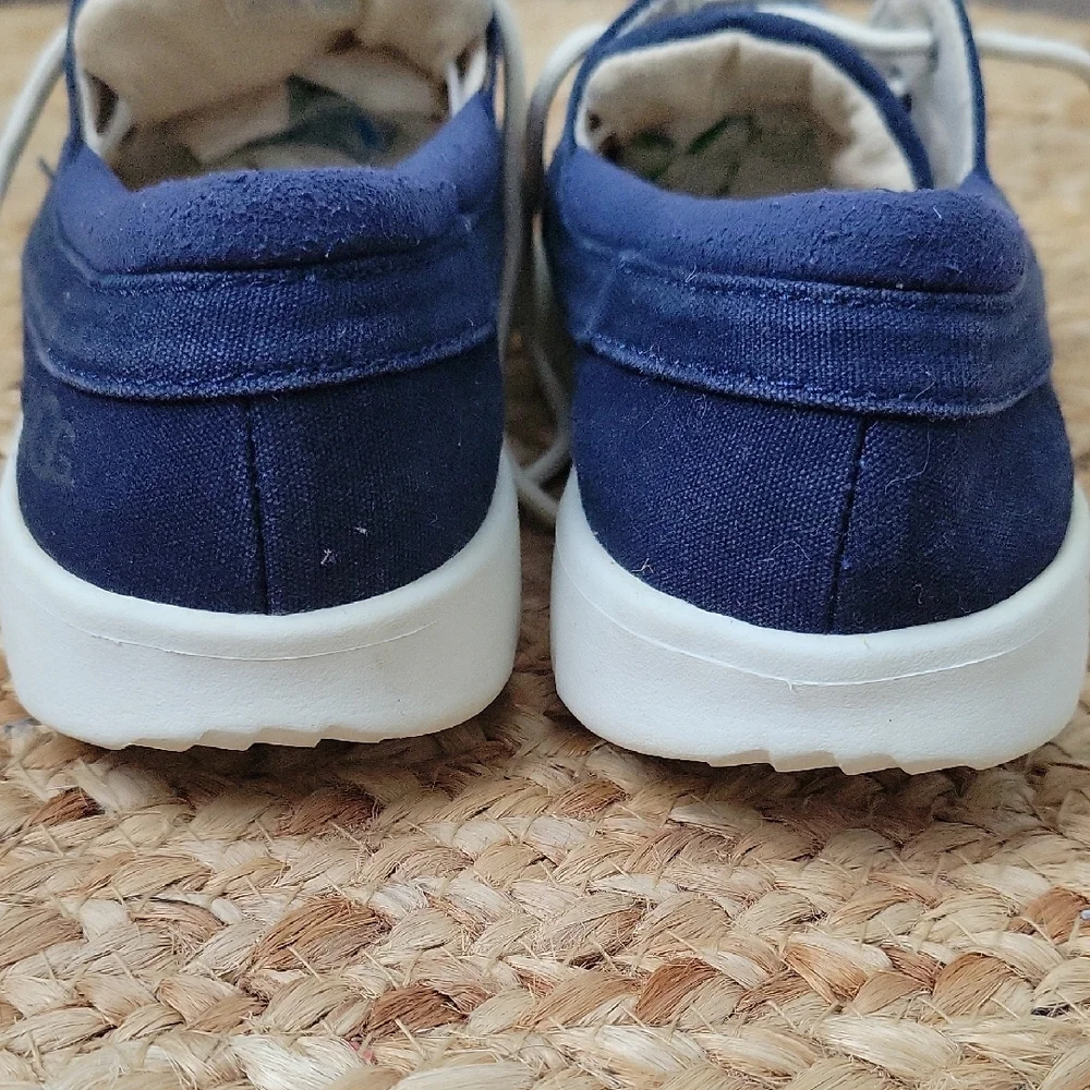 UGG Kids Moccasins in Navy and Cream